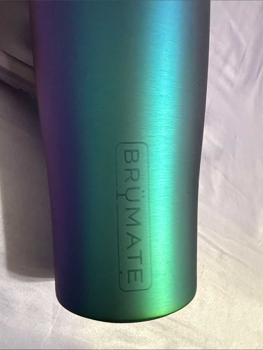 Brumate Era 40oz & Brumate Muv 35oz in Dark Aura - Picture 3 of 7